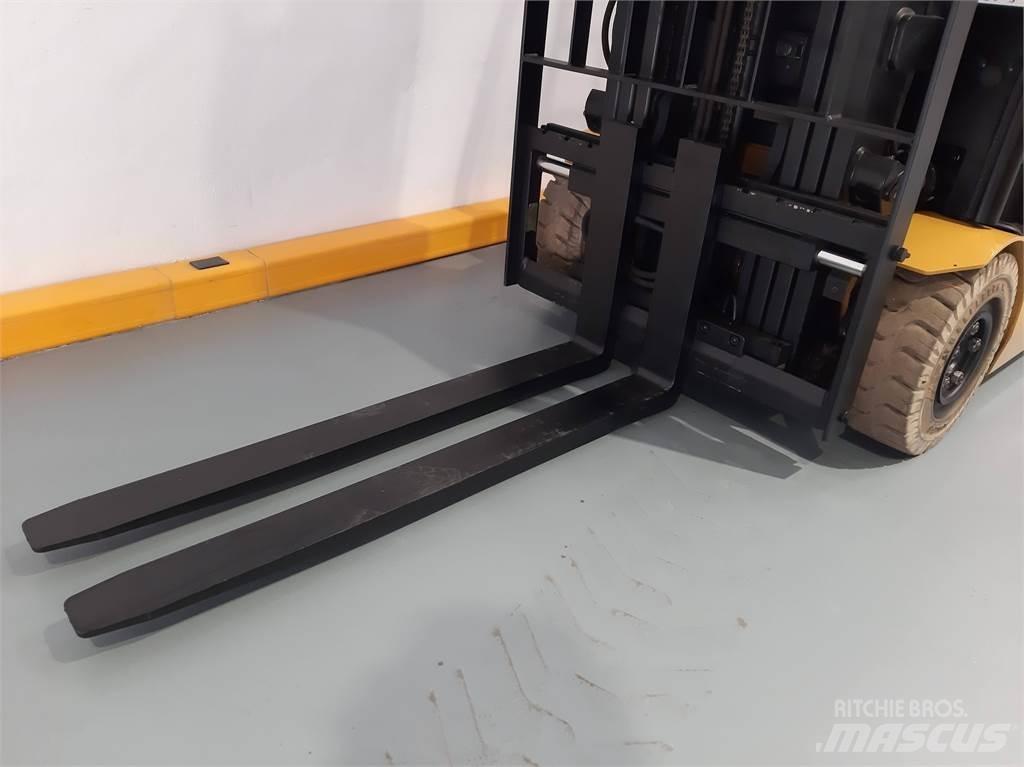 CAT EP16ACNT Carrelli elevatori elettrici