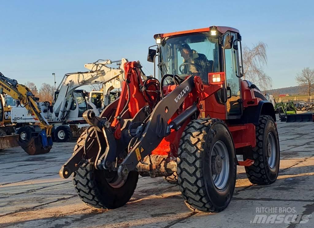 Volvo L 50 F Pale gommate