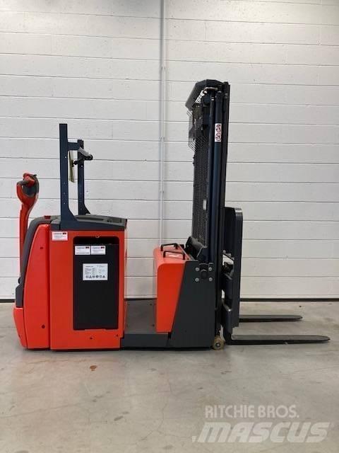 Linde L12AC/1171-01 Transpallet uomo a terra
