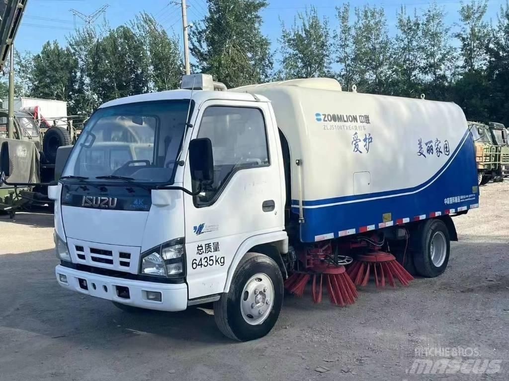 Isuzu 4K Autocarro spazzatrice