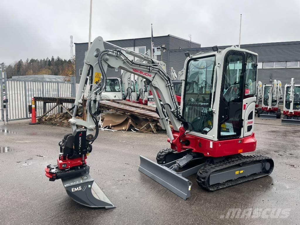 Takeuchi TB 325 R Miniescavatori