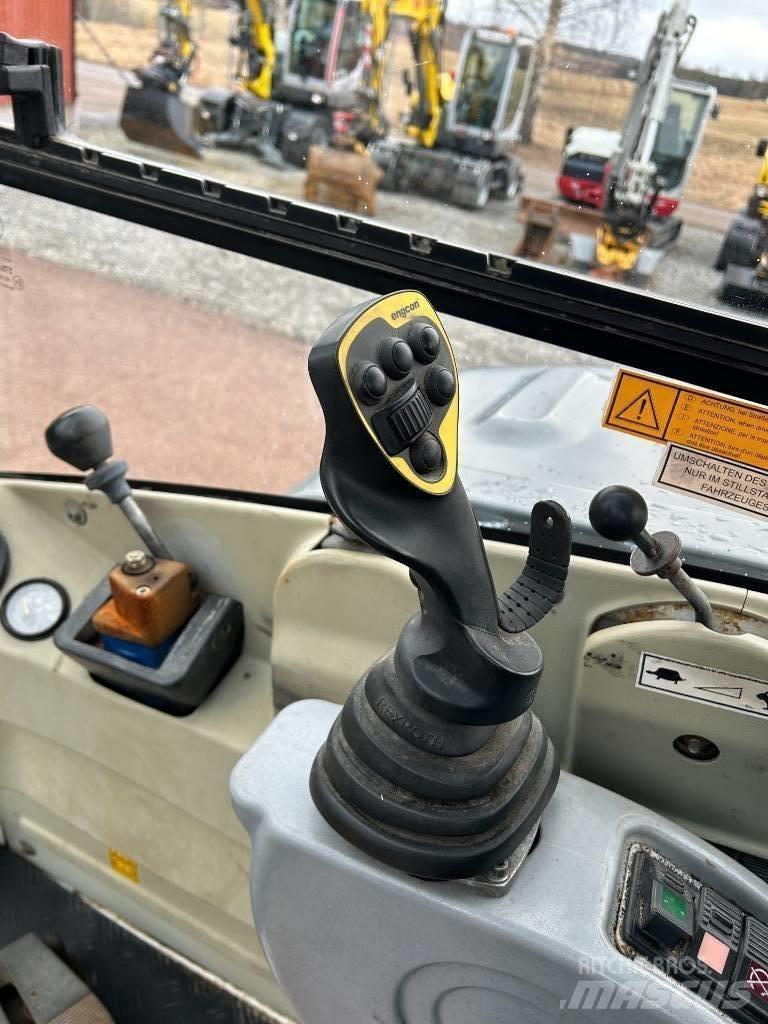 Wacker Neuson 6503 Escavatori gommati