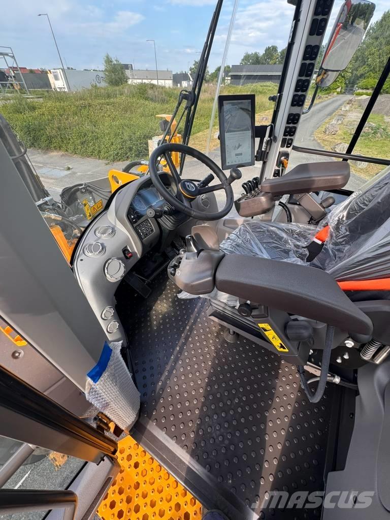 Volvo L 120 H2 Pale gommate