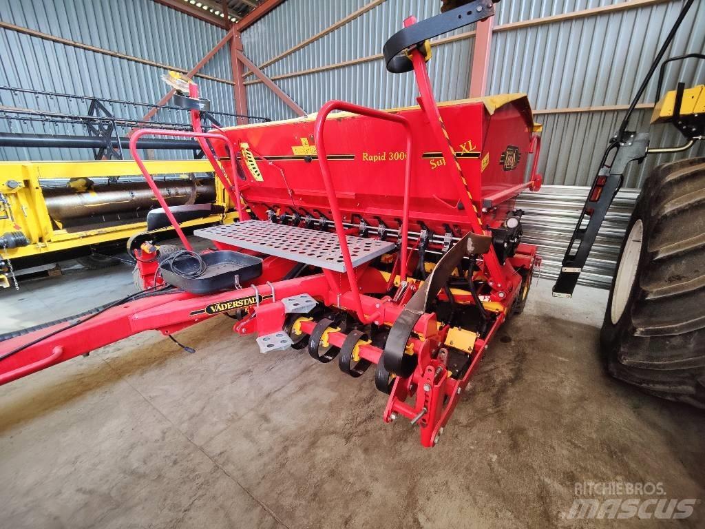 Väderstad Rapid300C Perforatrici