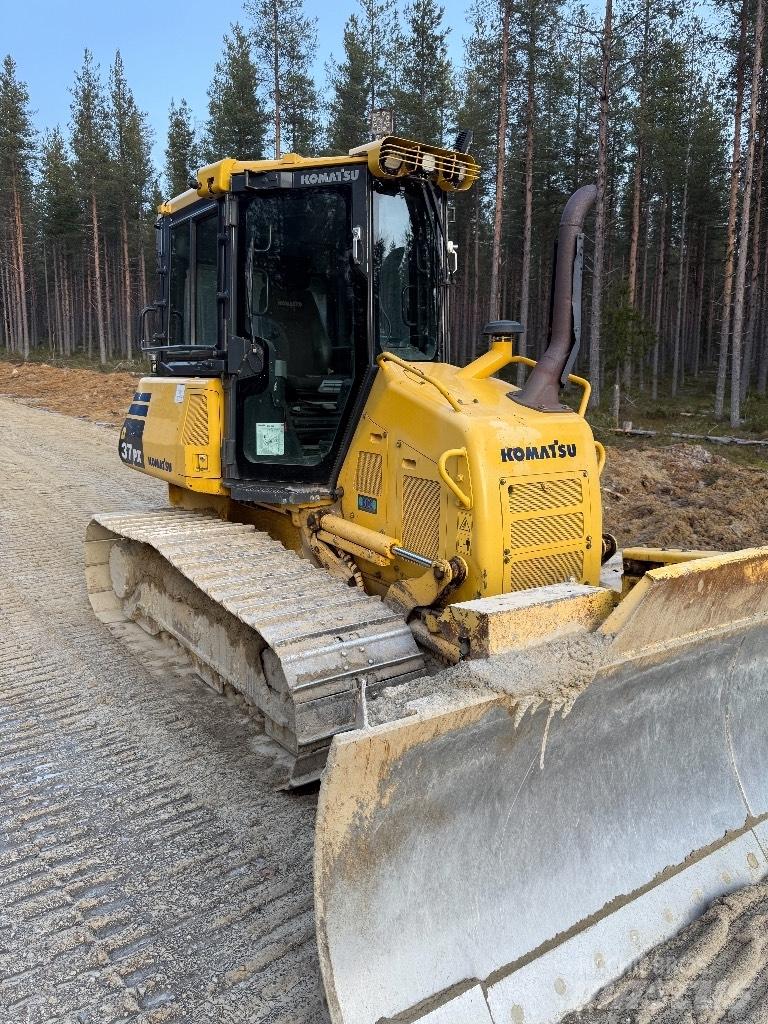 Komatsu D 37 PX-23 Dozer cingolati