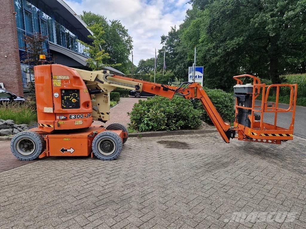 JLG E300AJP Piattaforme a braccio articolato