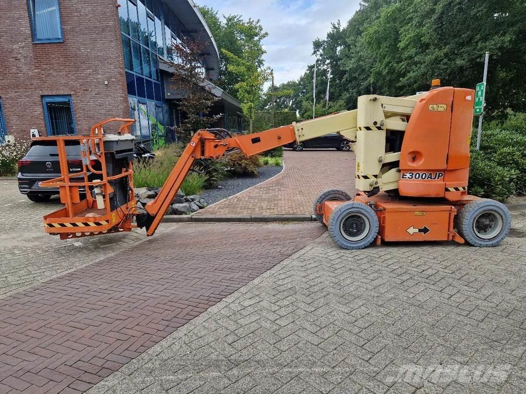 JLG E300AJP Piattaforme a braccio articolato