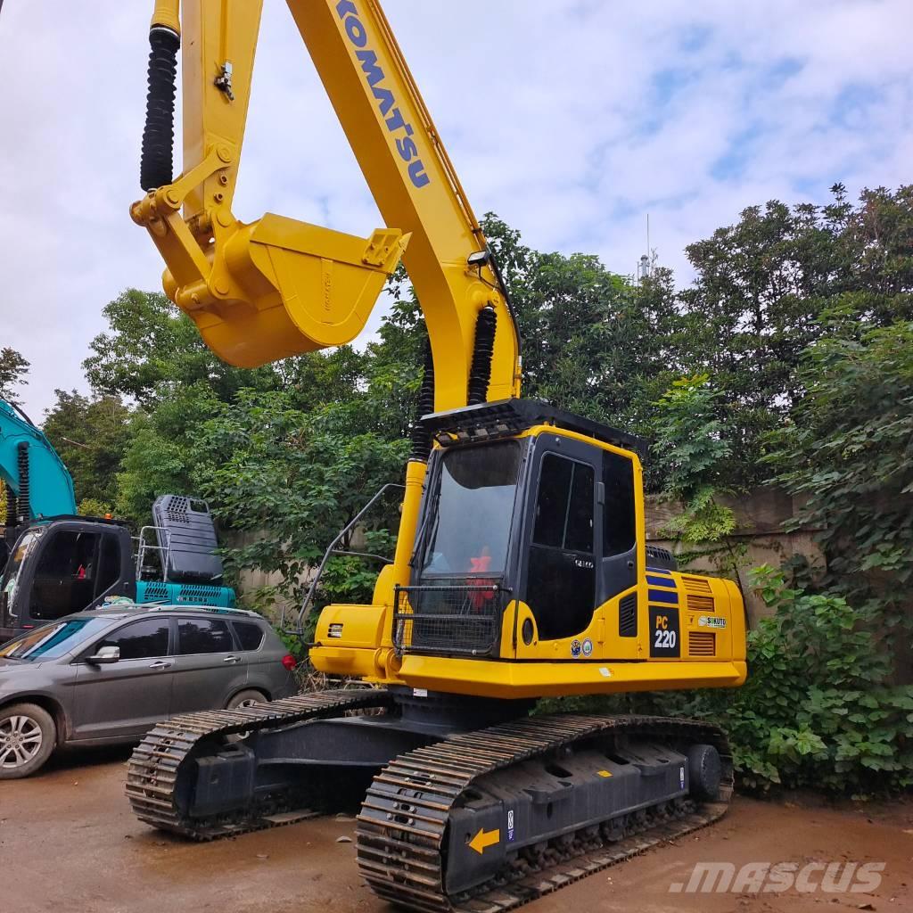 Komatsu PC 220-8 Escavatori cingolati
