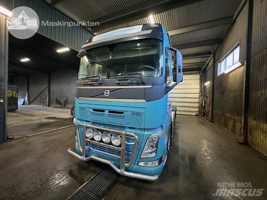 Volvo FH 13 500 Camion con gancio di sollevamento