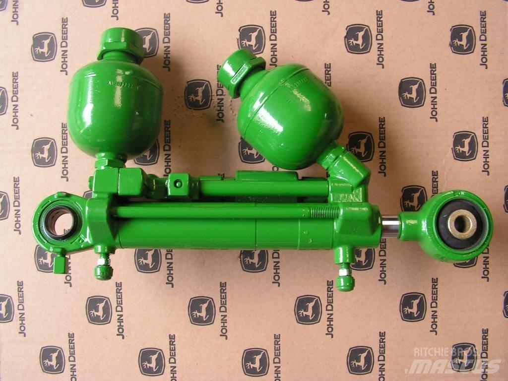 John Deere 6150 R Cabine e interni