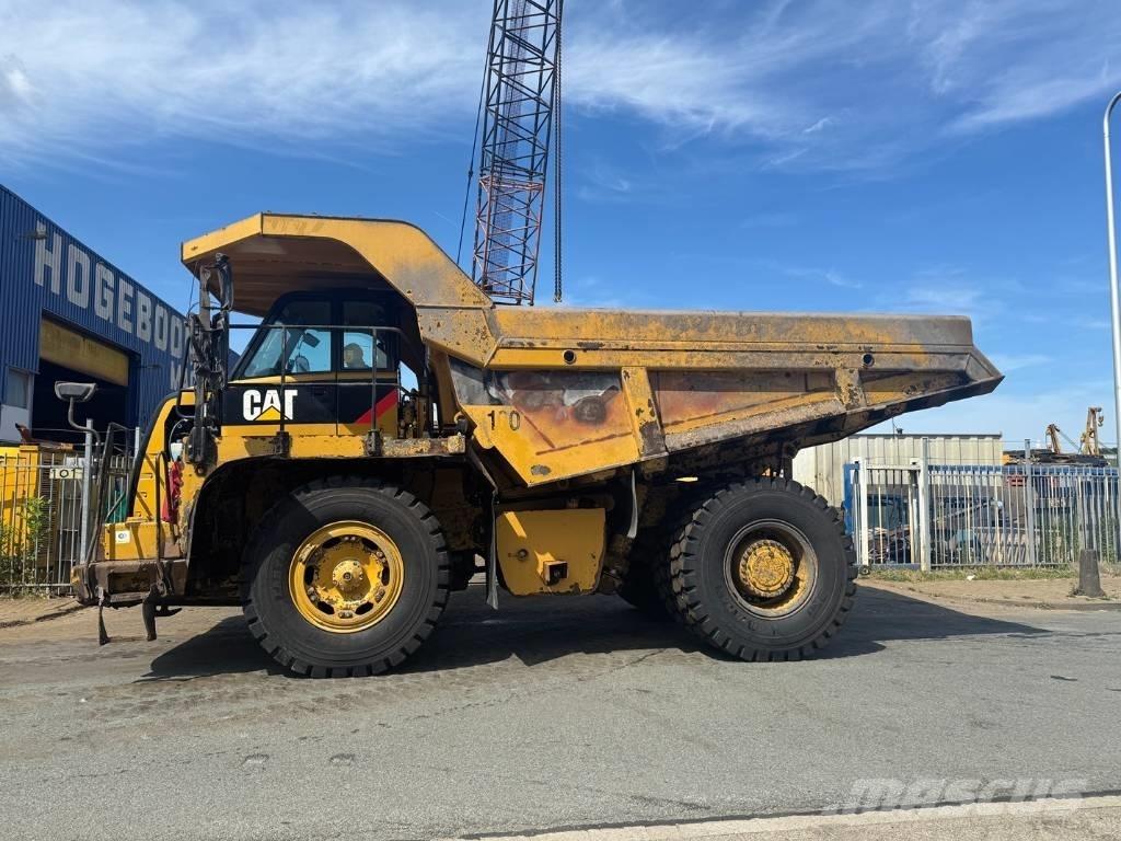 CAT 770 Dumper a telaio rigido