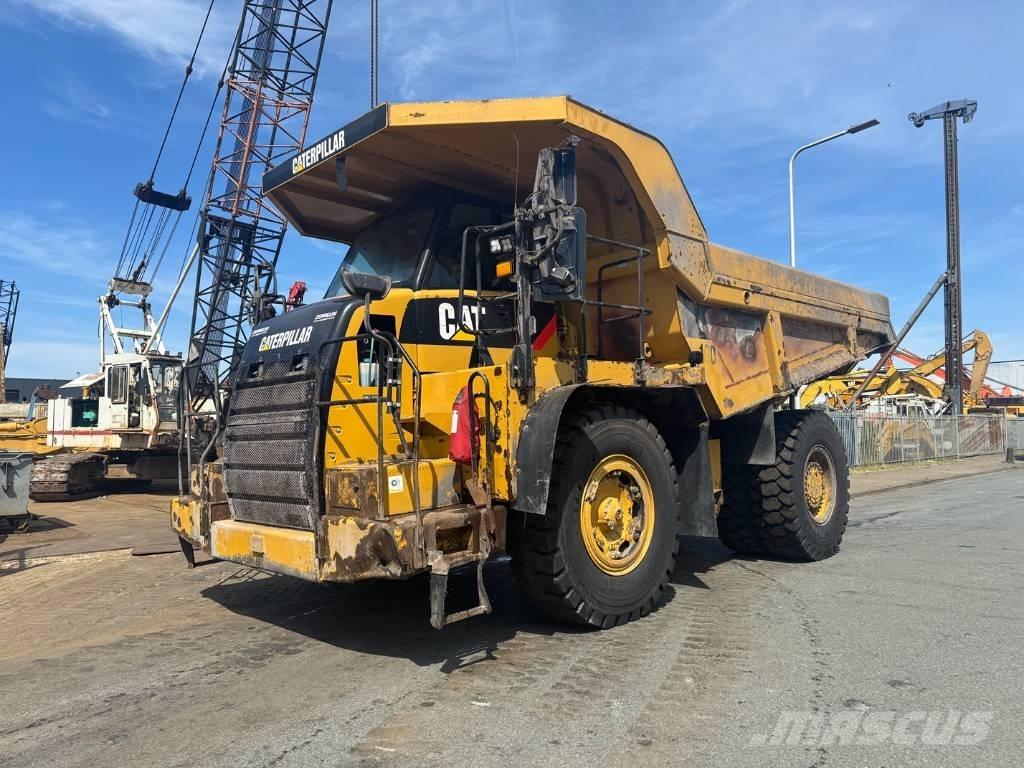 CAT 770 Dumper a telaio rigido