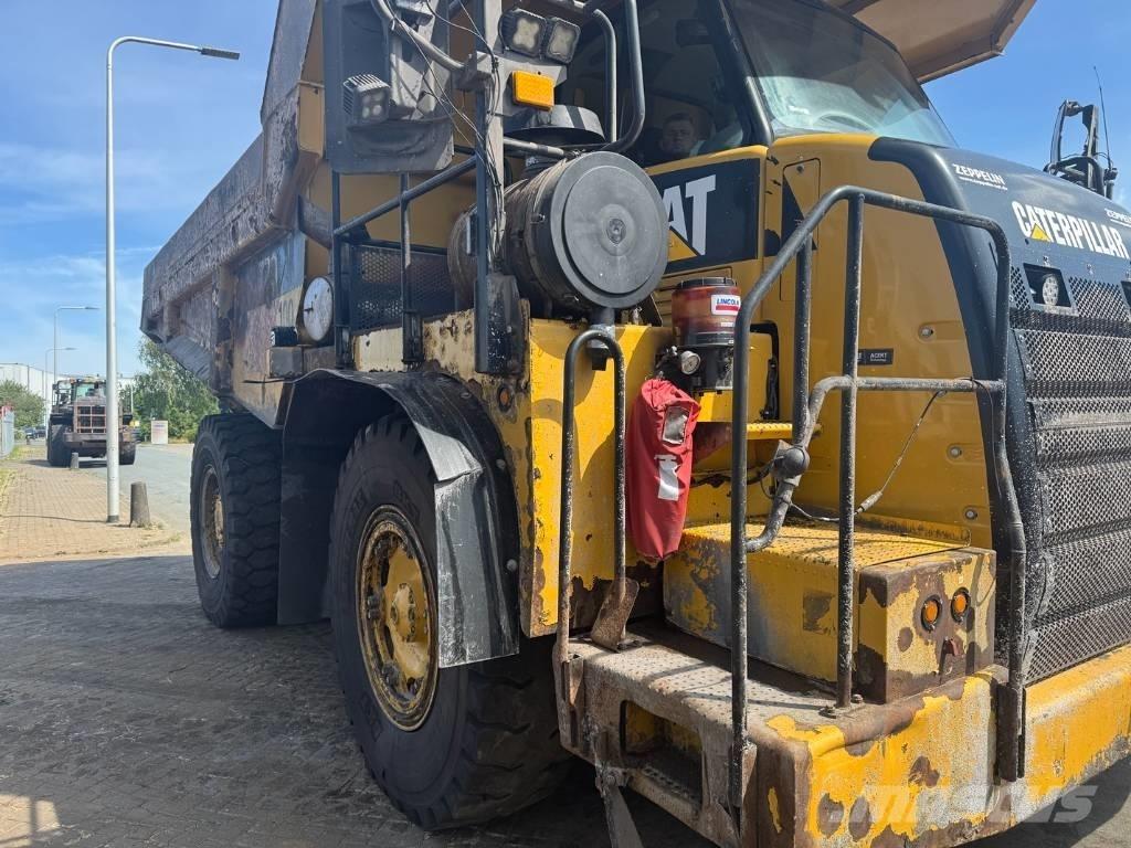 CAT 770 Dumper a telaio rigido
