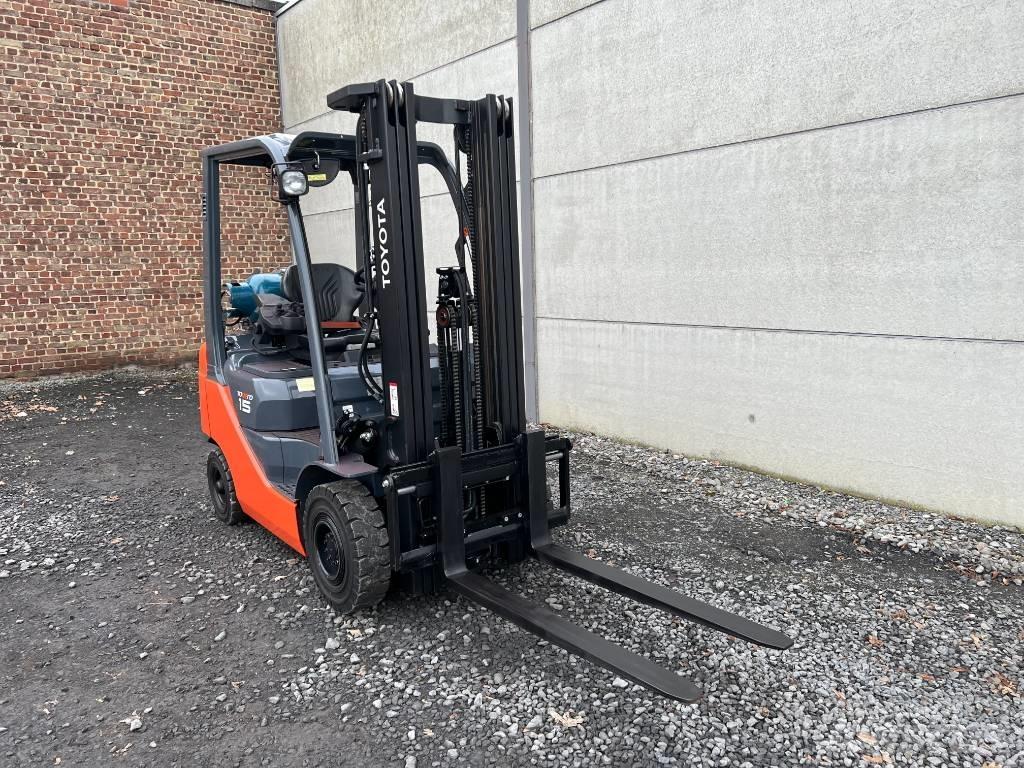 Toyota 02-8 FGF 15 Carrelli elevatori GPL