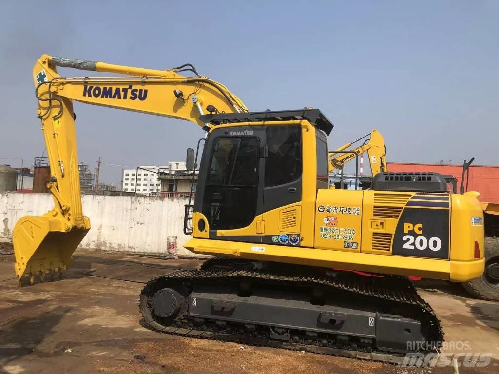 Komatsu PC200-8 Escavatori cingolati