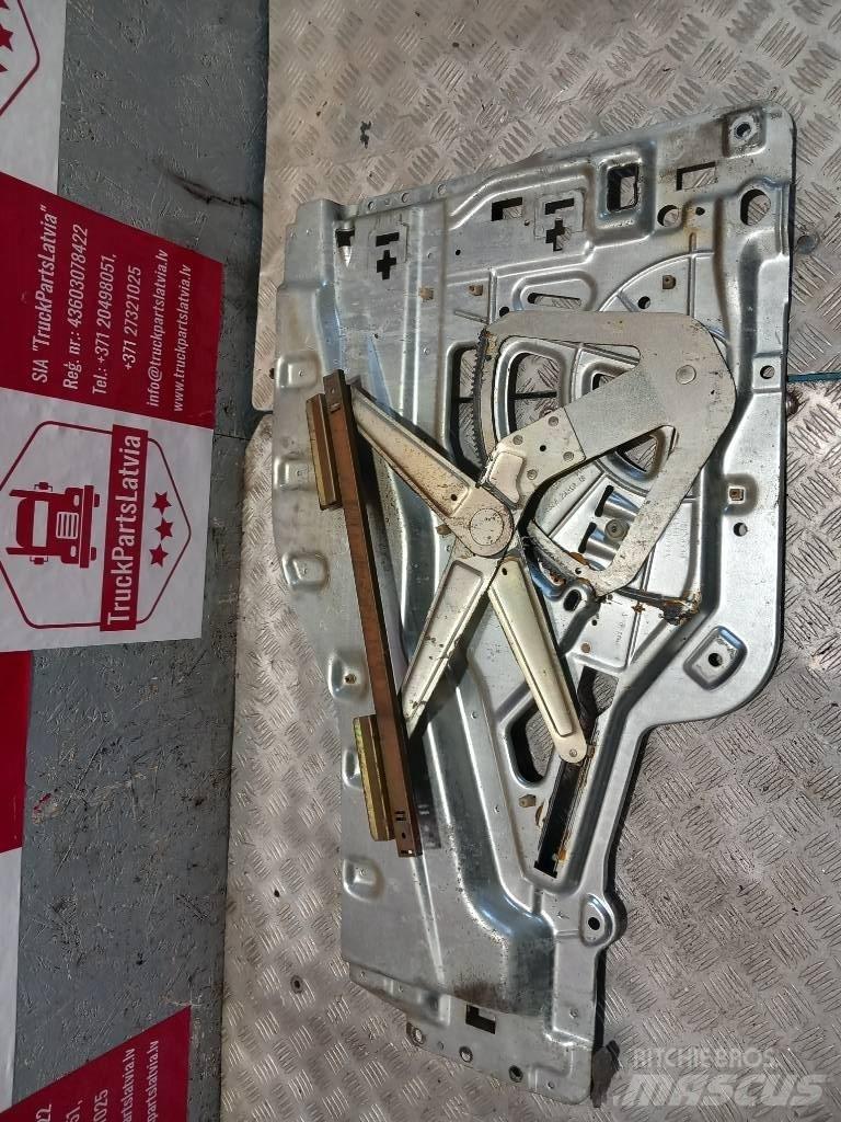 MAN TGM  81626456035 Cabine e interni