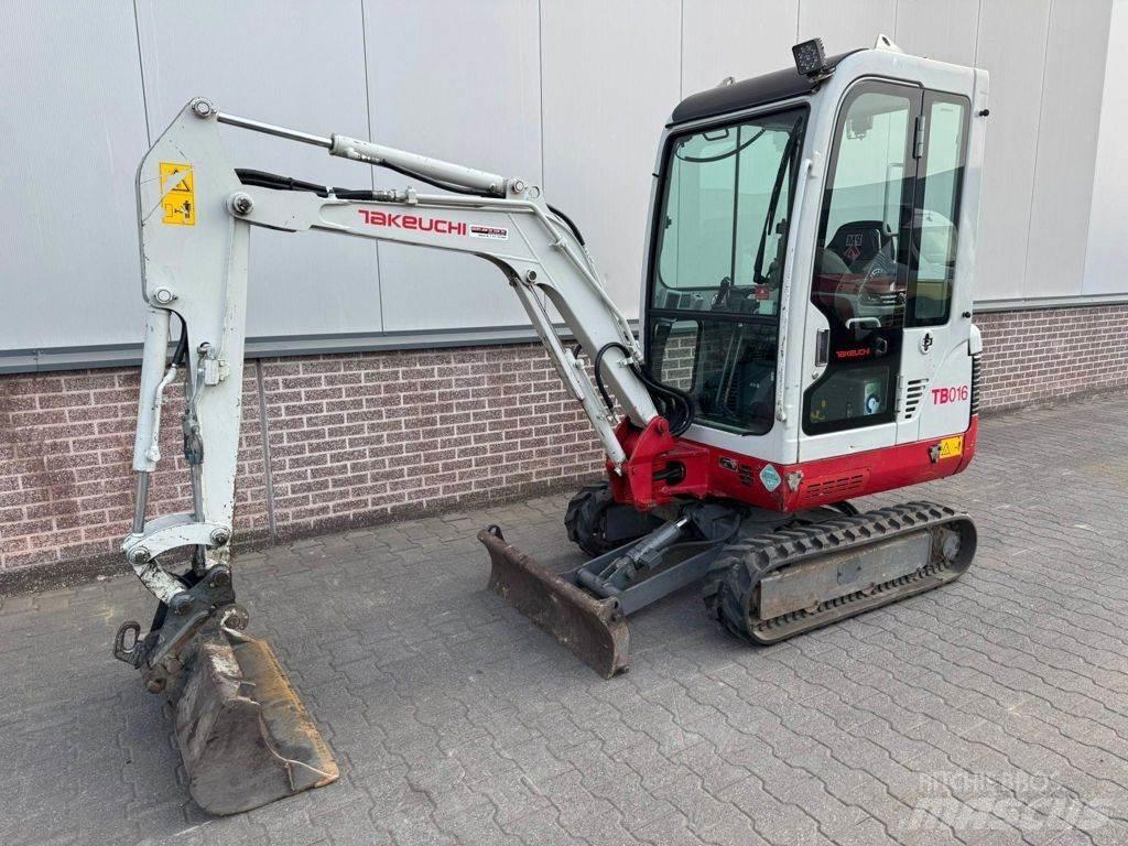 Takeuchi TB016 Miniescavatori