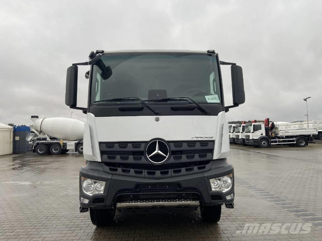 Mercedes-Benz 4143 Camion ribaltabili