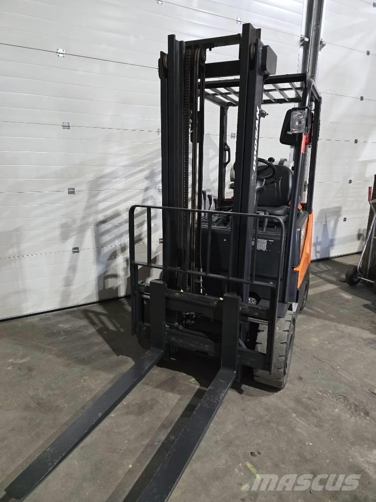 Doosan G20SC-5 Carrelli elevatori GPL