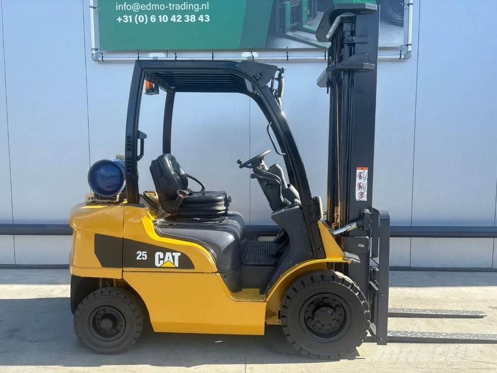 CAT GP25N Heftruck Carrelli elevatori GPL