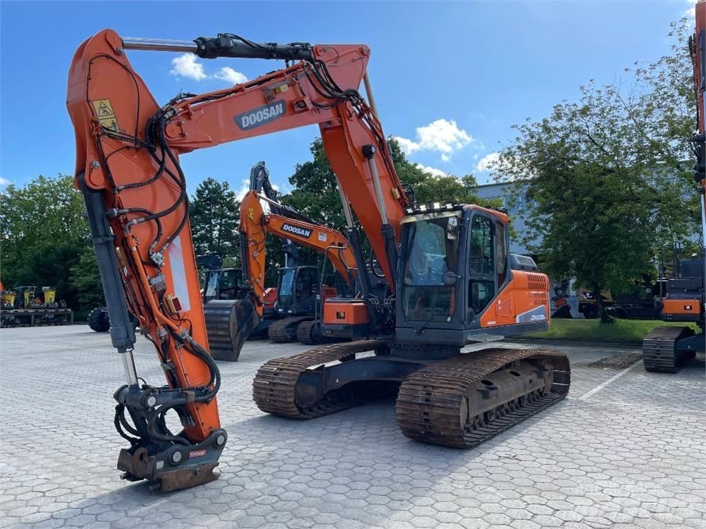 Doosan DX235LC-5 Escavatori cingolati