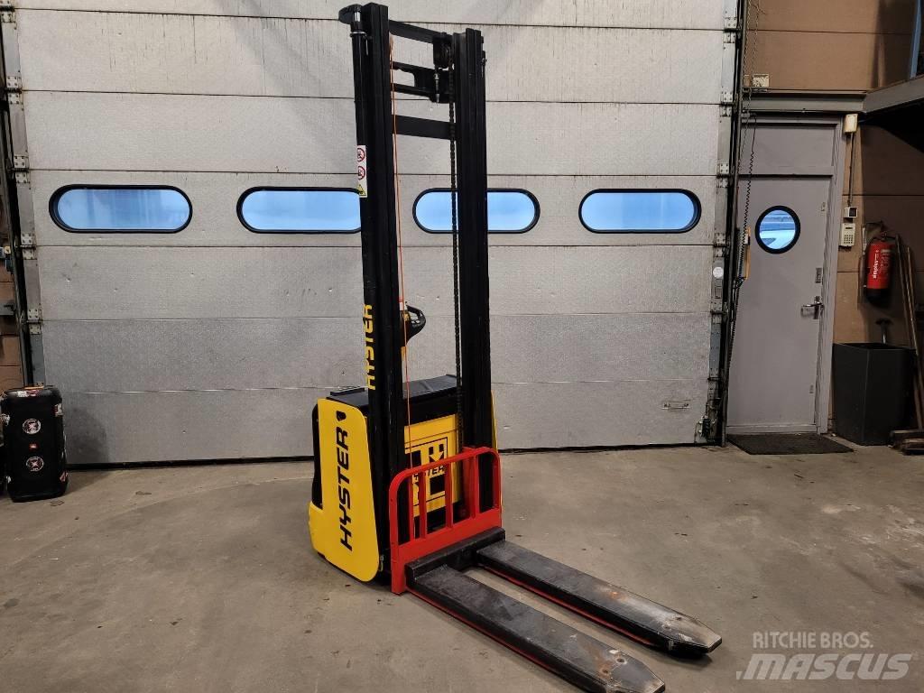 Hyster S 1.6 Transpallet uomo a terra