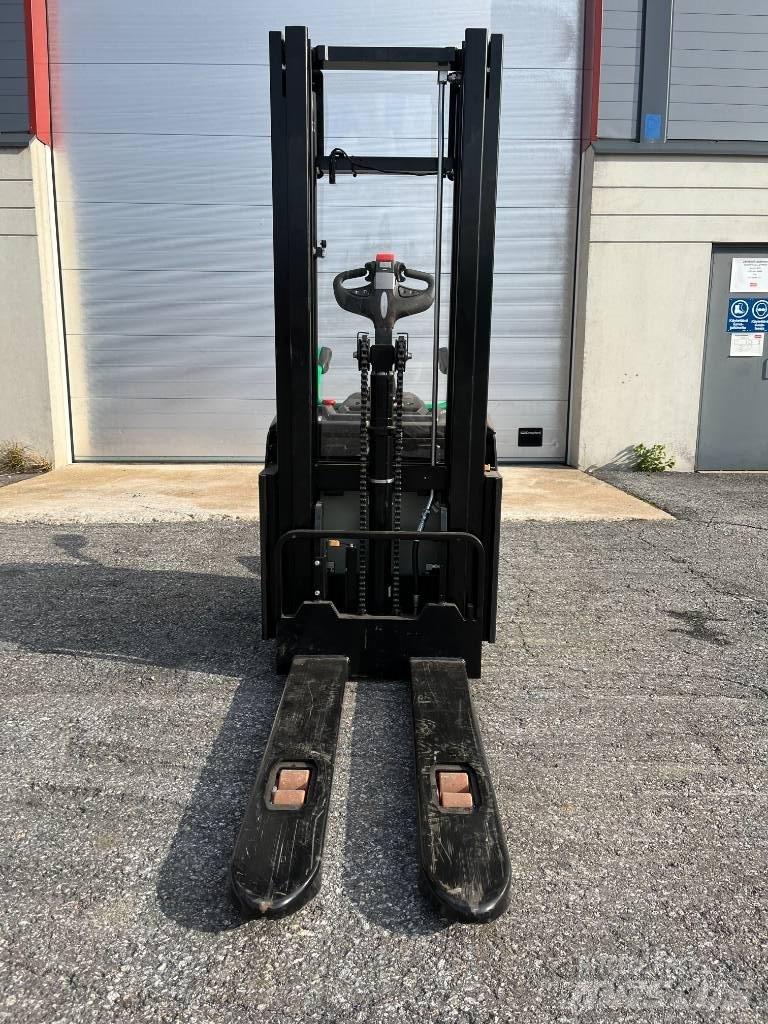 Hangcha CDD16-AC2S Carelli stoccatori  automatici-usati