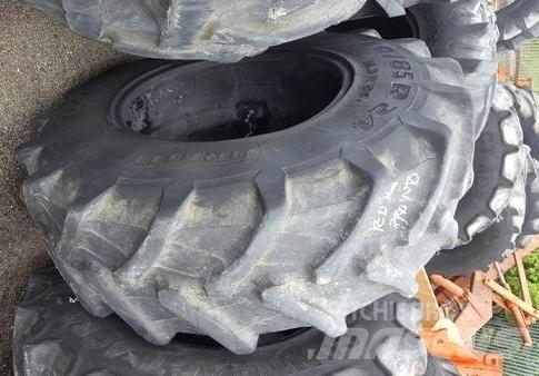  Pneu 14.9R24 Pneumatici, ruote e cerchioni