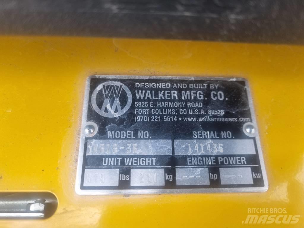 Walker B18 Trattorini tagliaerba