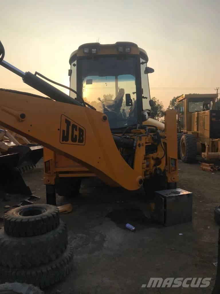 JCB 4CX Terne