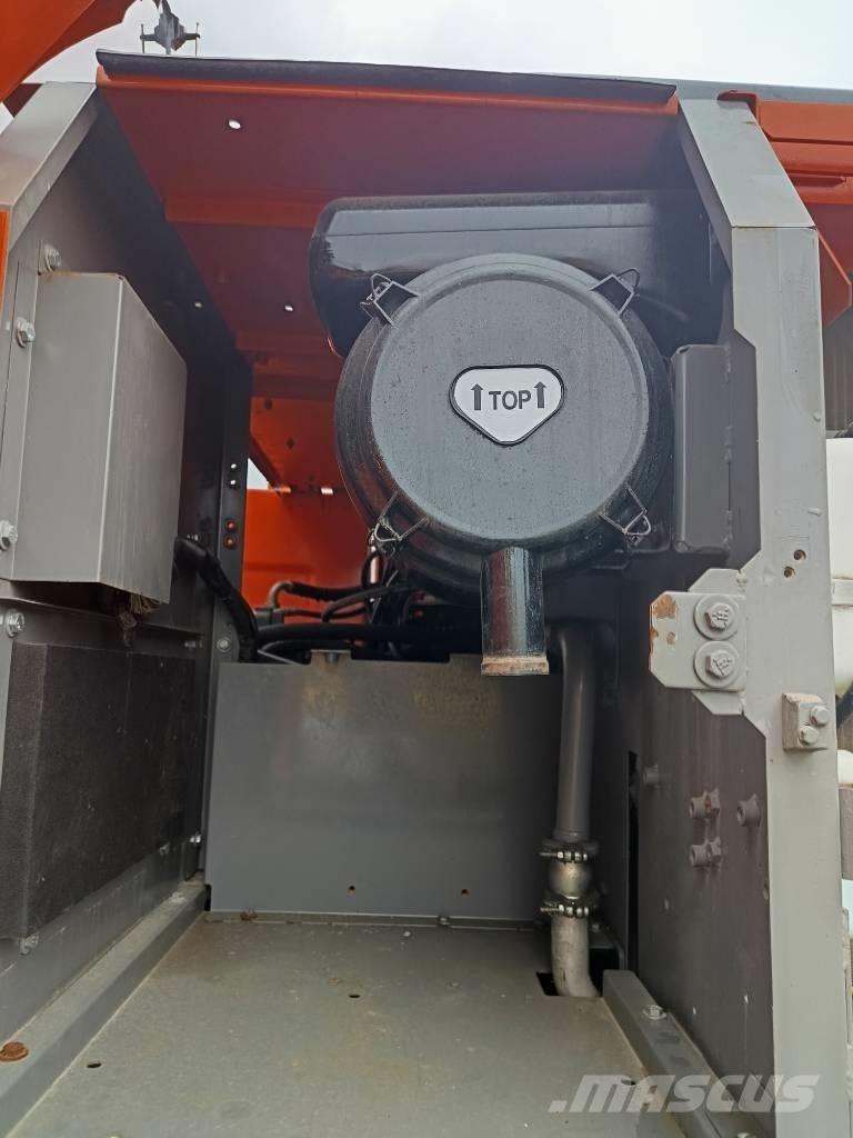 Hitachi ZX 210 Escavatori cingolati