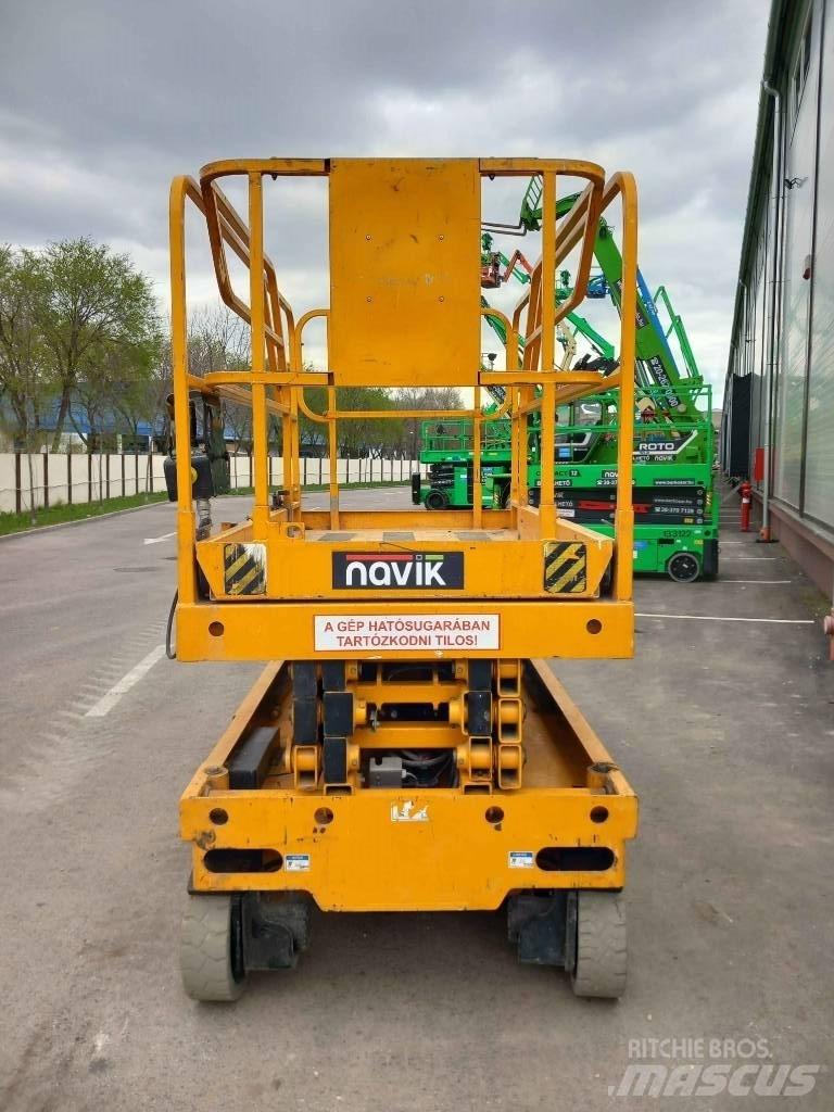 Haulotte Compact 10 Piattaforme a pantografo
