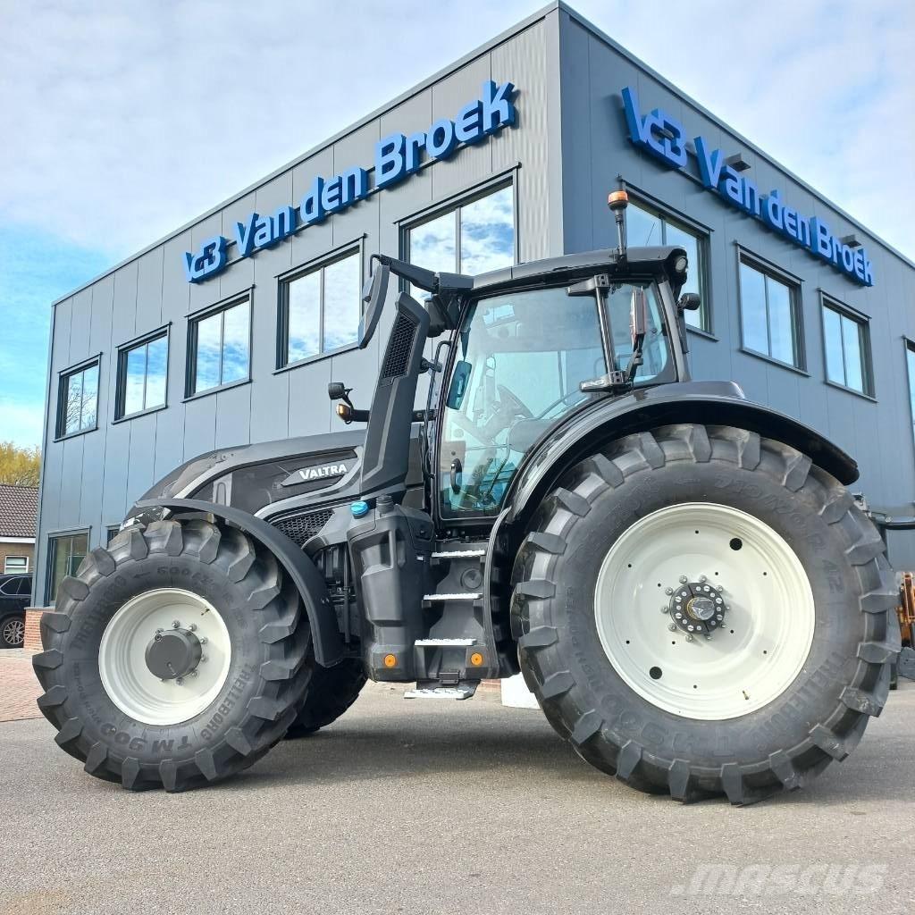 Valtra Q 305 DEMO Trattori