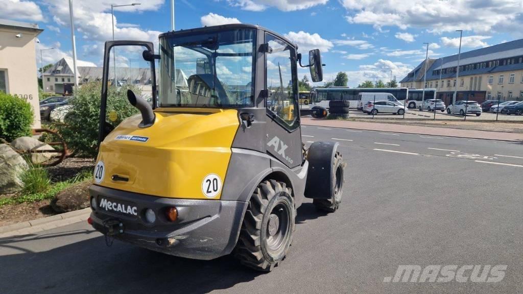 Mecalac AX 850 Pale gommate