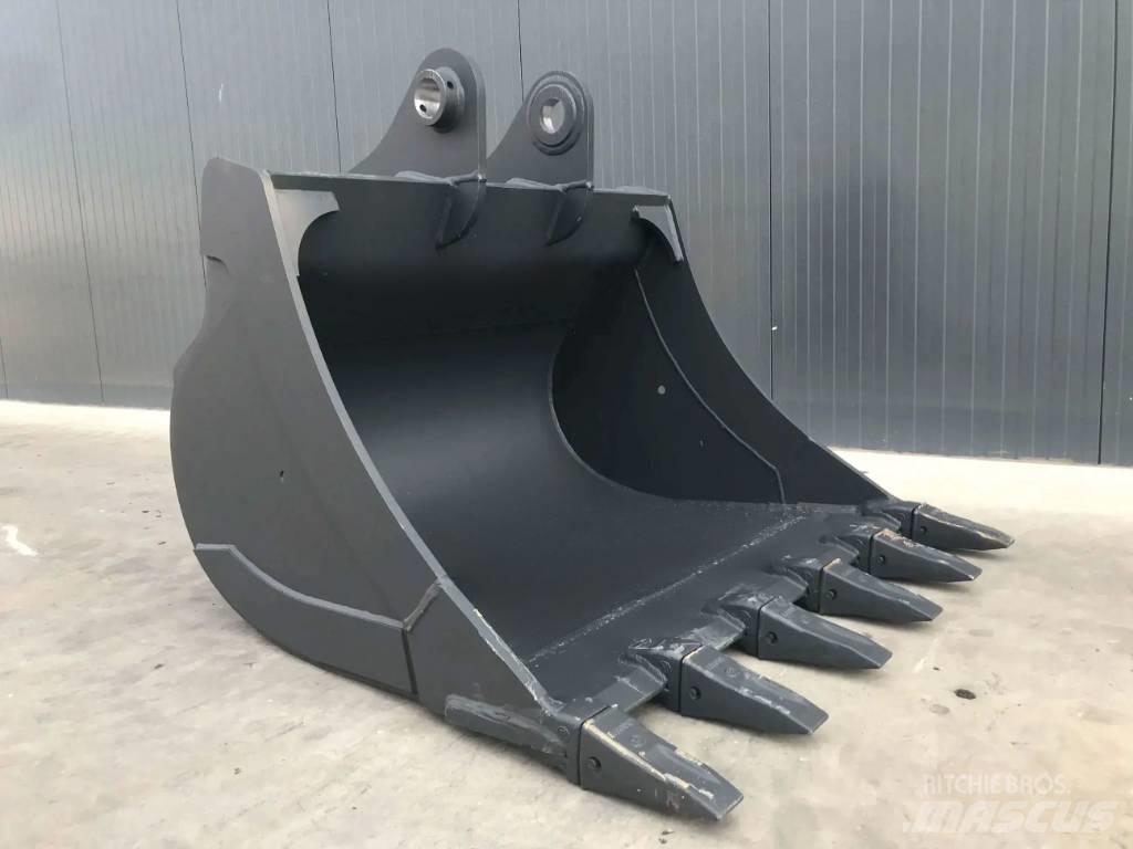 Komatsu PC228 Benne