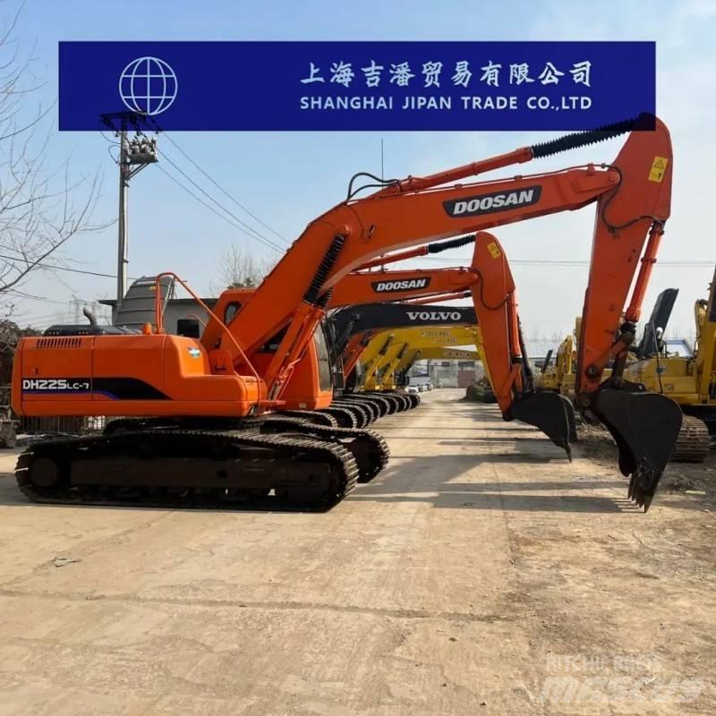 Doosan DH 225 LC-7 Escavatori cingolati