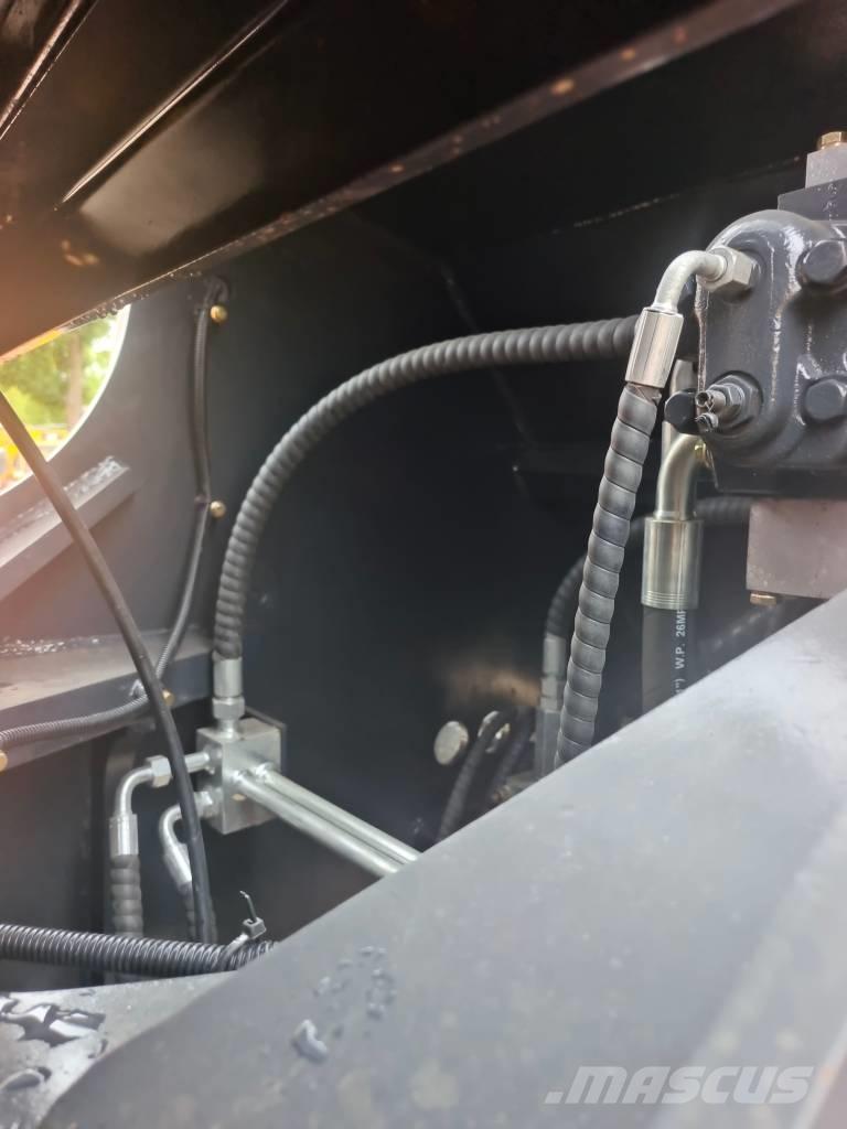 XCMG ZL 50 GN Pale gommate