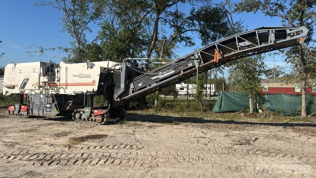 Wirtgen W2100 Fresa a freddo per asfalto