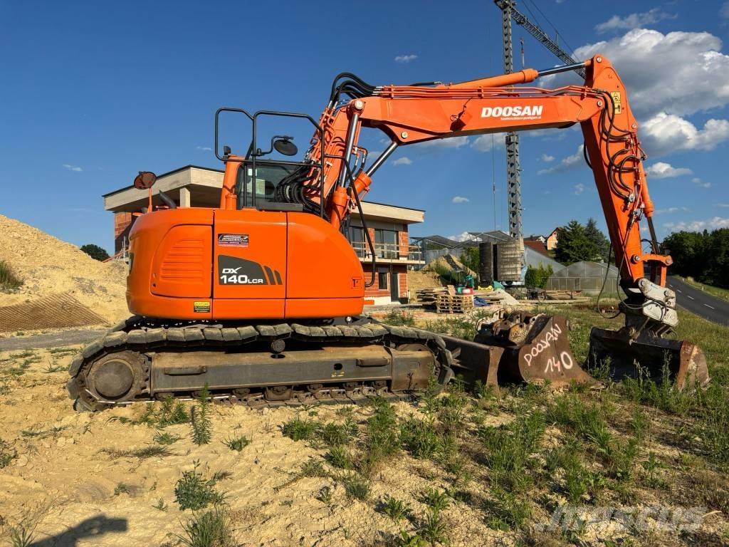 Doosan DX 140 LCR-3 Escavatori cingolati