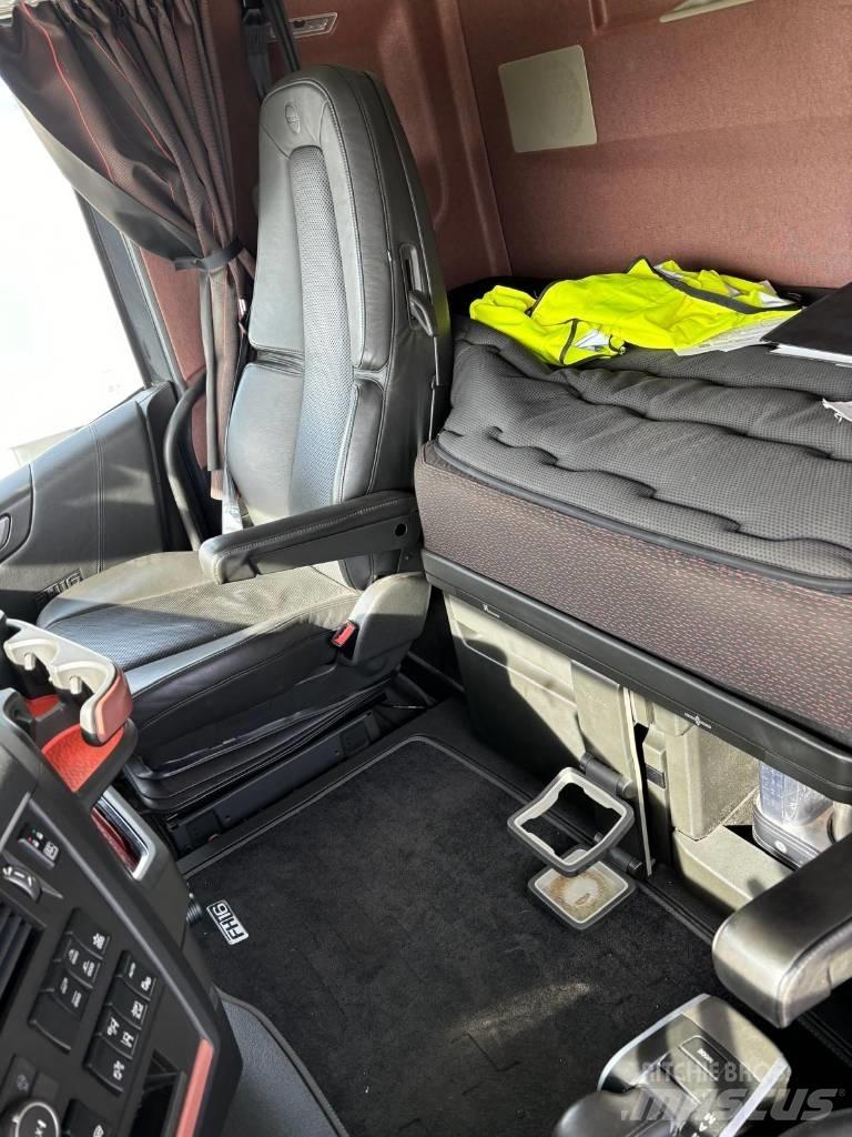 Volvo FH16 650 Camion trasporto legname