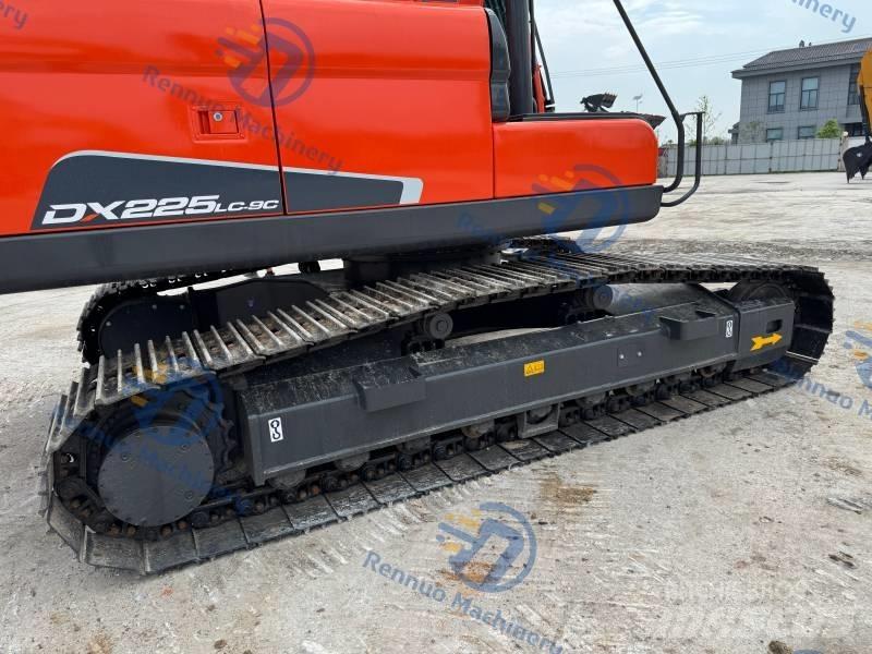 Doosan DX 225 LC-9C Escavatori cingolati