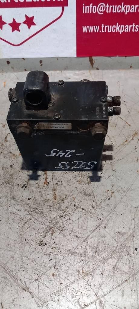 Scania R 440.    1549741 Componenti idrauliche