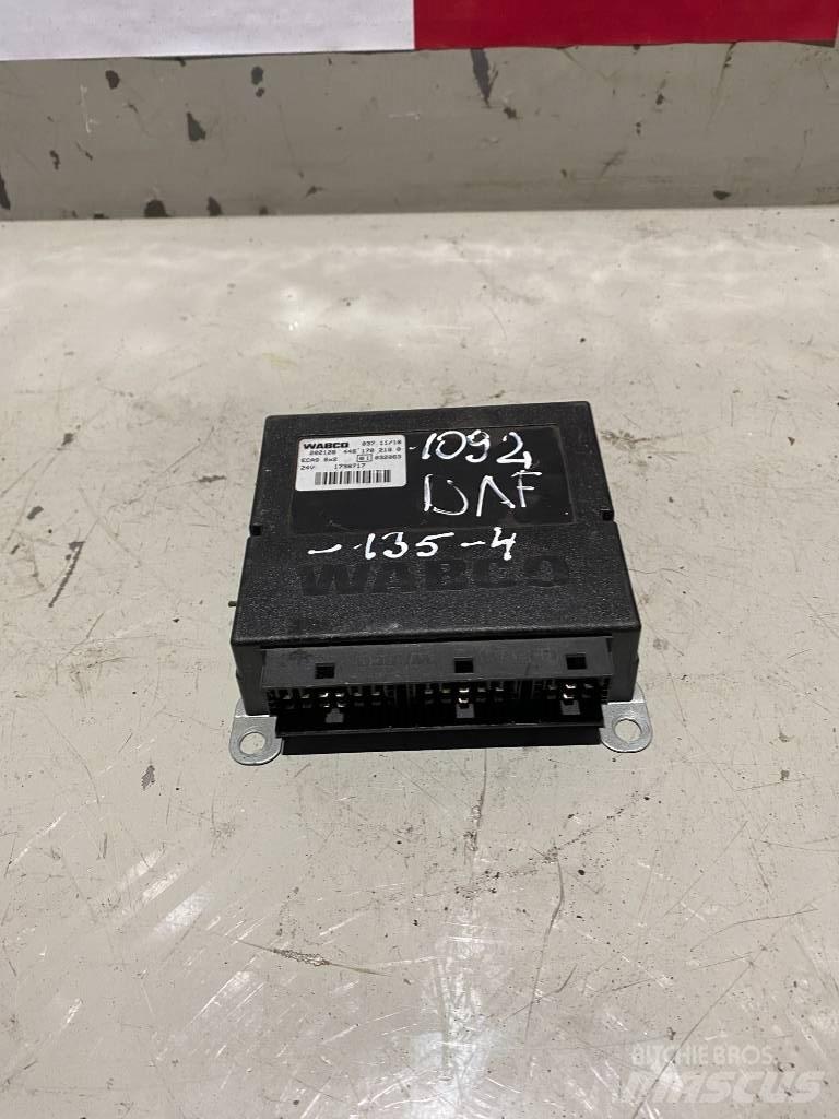 DAF XF 105.  1738717 Componenti elettroniche
