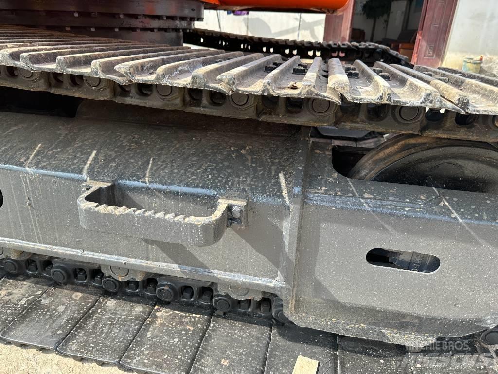 Doosan DX 160 LC Escavatori cingolati
