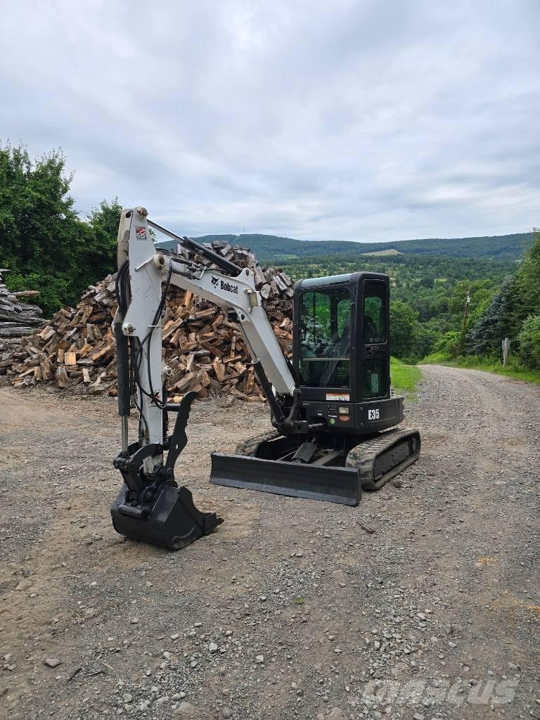 Bobcat E 35 Miniescavatori