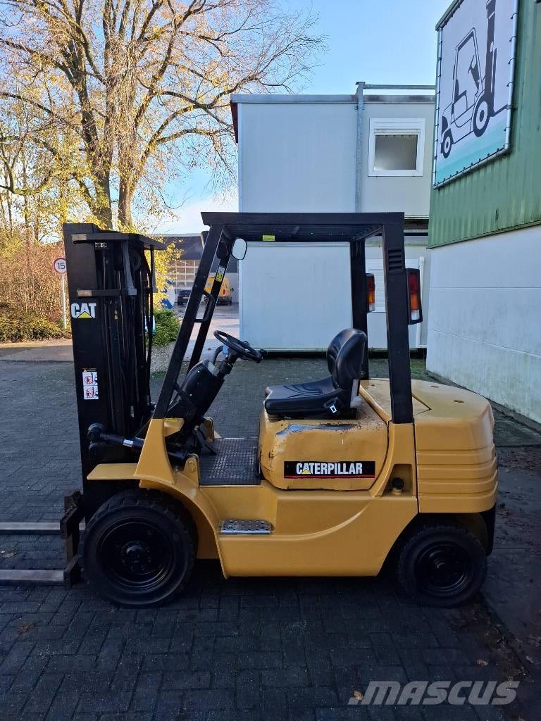 CAT DP25 Heftruck Carrelli elevatori diesel