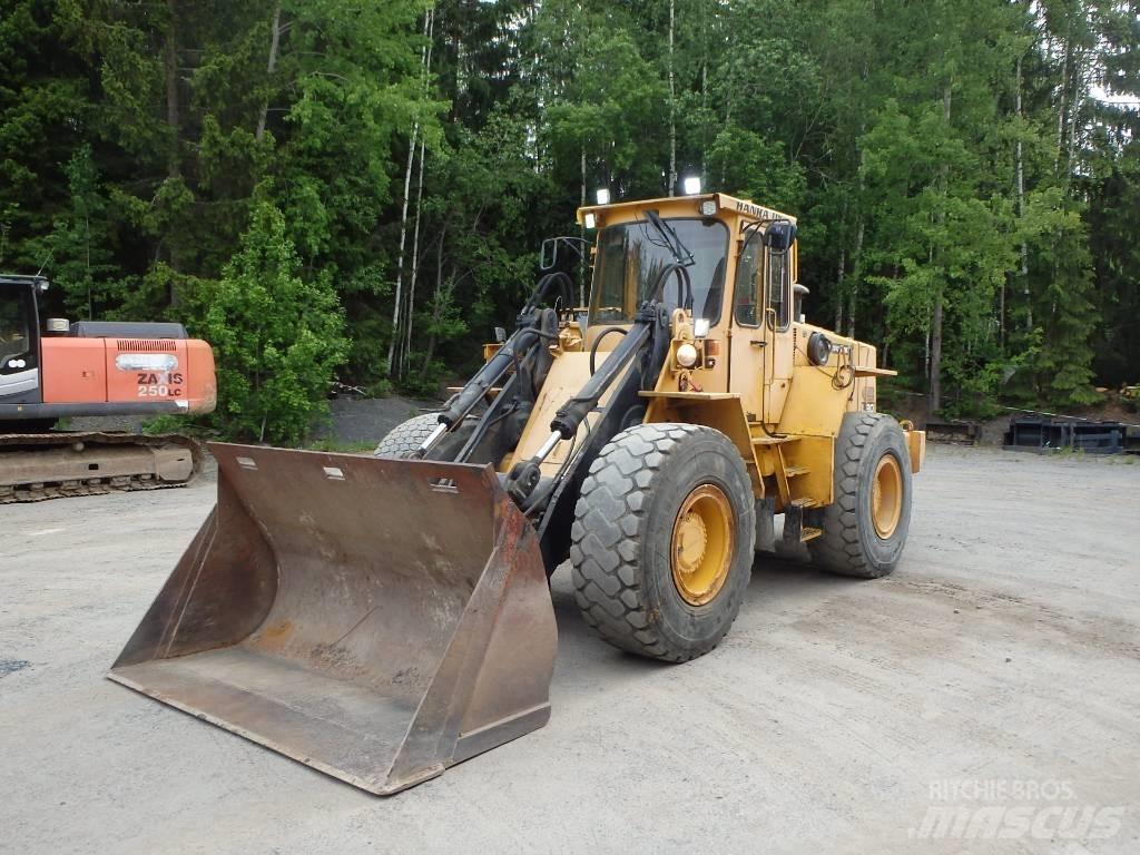 Volvo BM L 90 Pale gommate