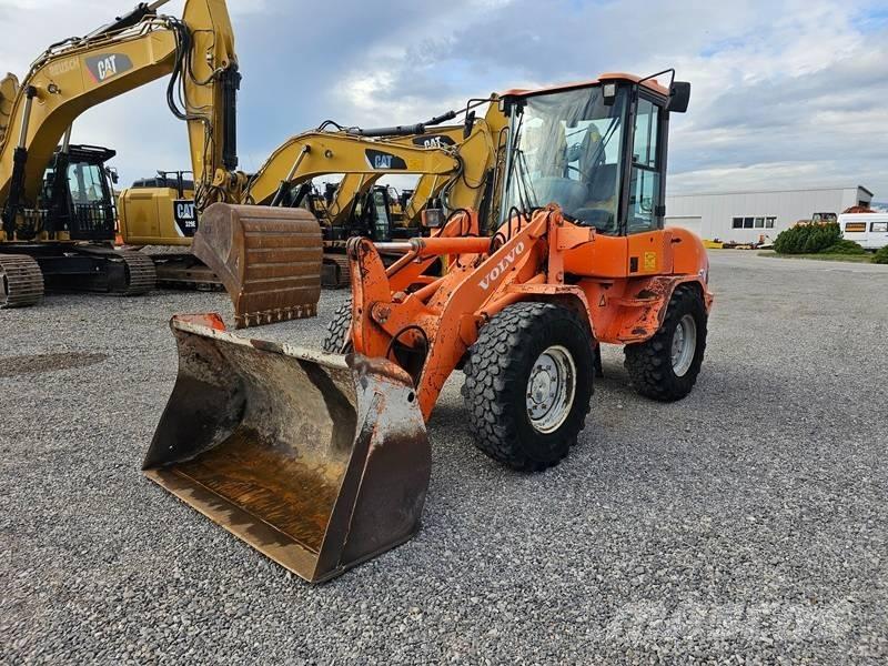 Volvo L 30 B Pale gommate