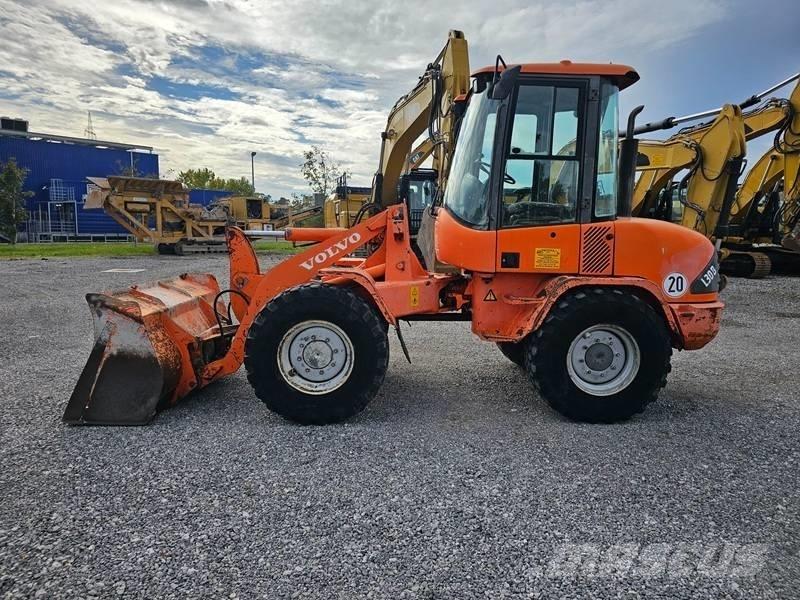 Volvo L 30 B Pale gommate