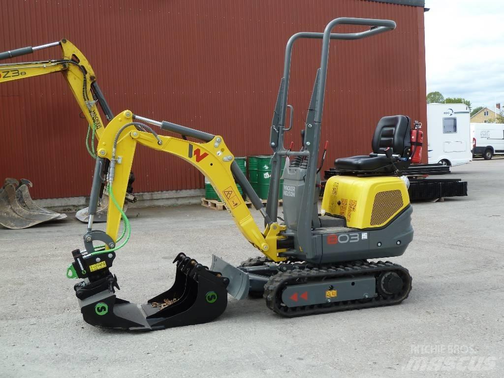 Wacker Neuson 803 Miniescavatori